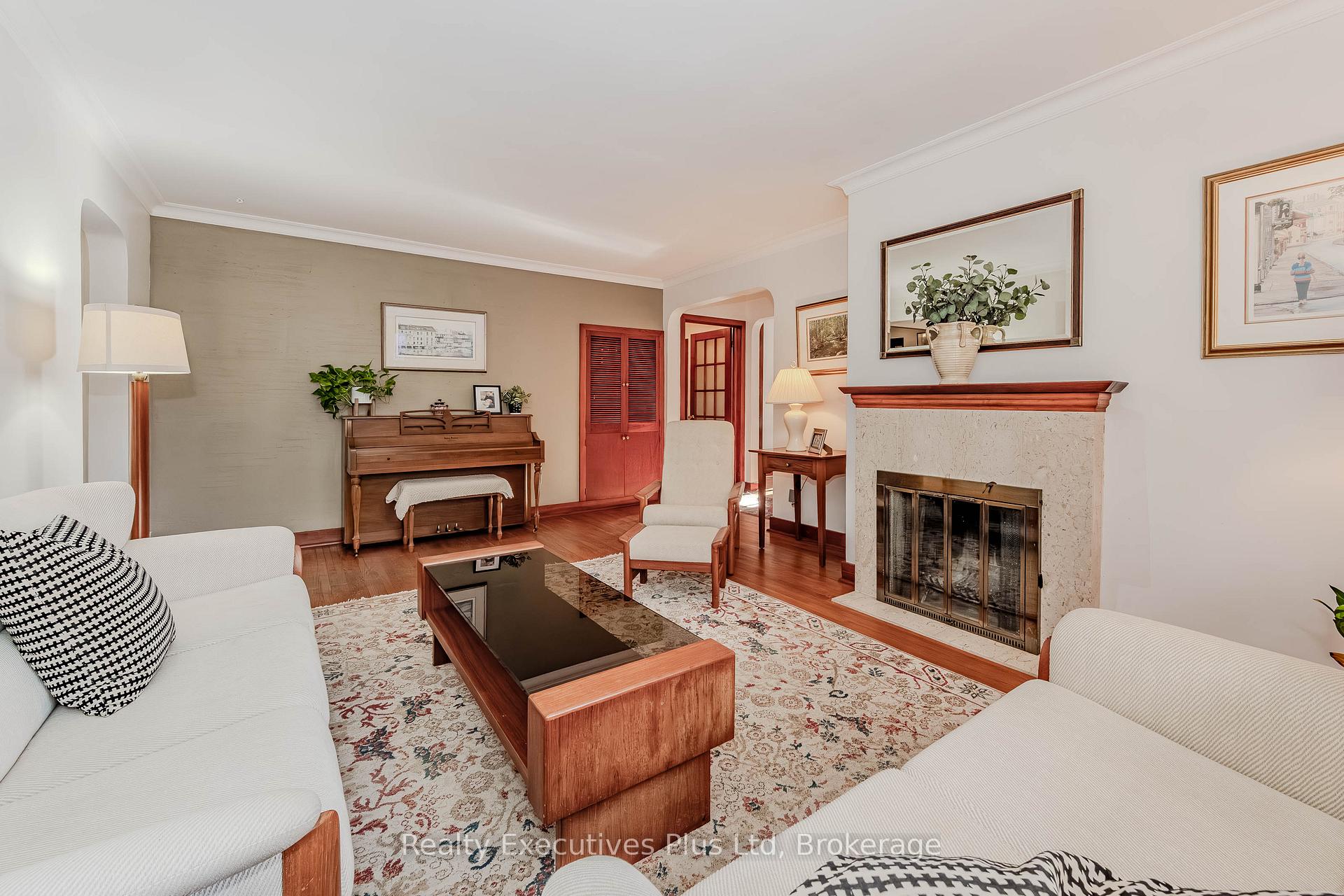 Photo 17 of 8 Echo Drive, Guelph, Dovercliffe Park/Old University — HOMEH
