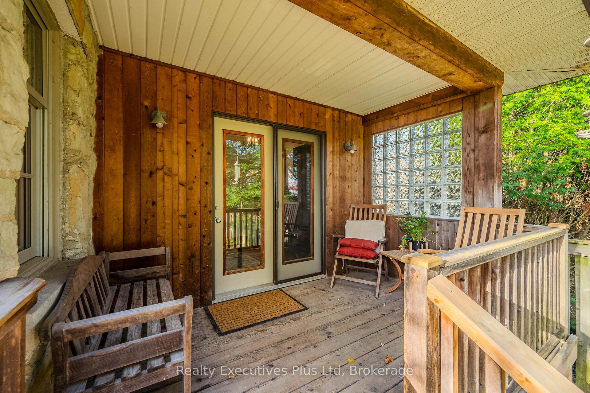 Photo 45 of 8 Echo Drive, Guelph, Dovercliffe Park/Old University — HOMEH
