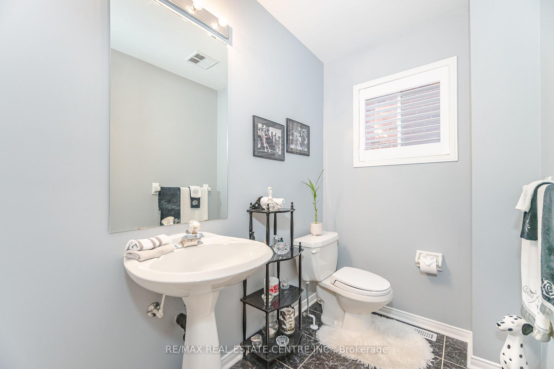 Photo 25 of 126 Eagleridge Drive, Brampton, Sandringham-Wellington — HOMEH