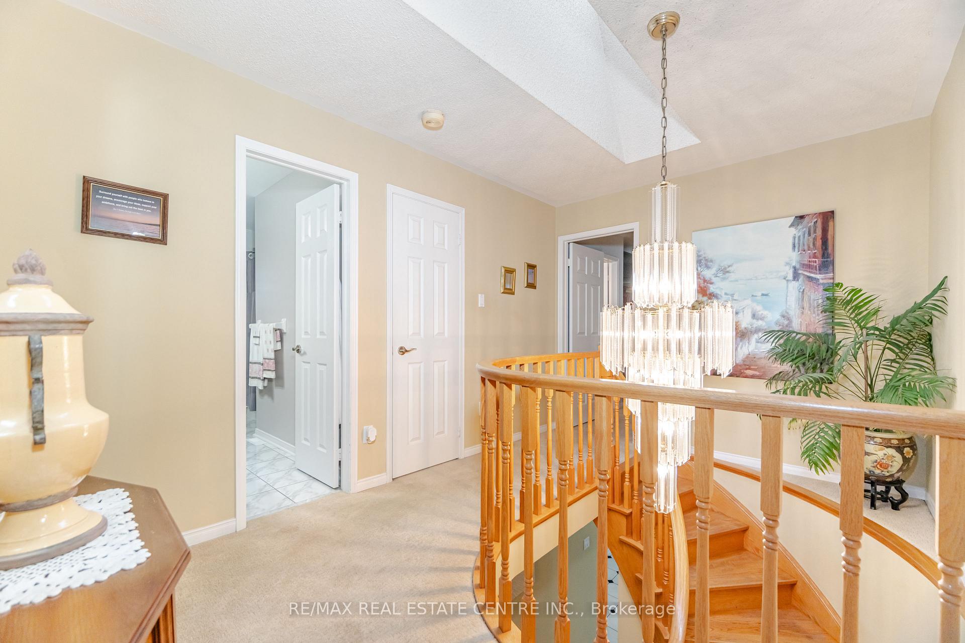 Photo 30 of 126 Eagleridge Drive, Brampton, Sandringham-Wellington — HOMEH