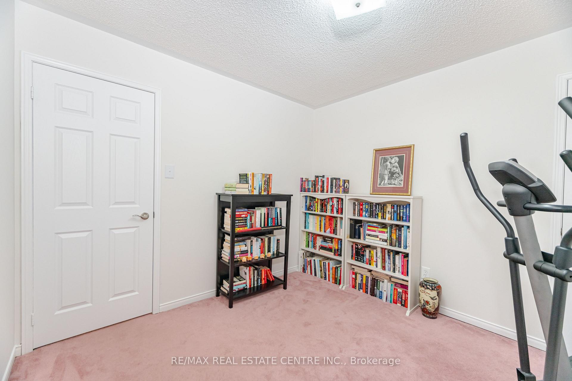 Photo 43 of 126 Eagleridge Drive, Brampton, Sandringham-Wellington — HOMEH