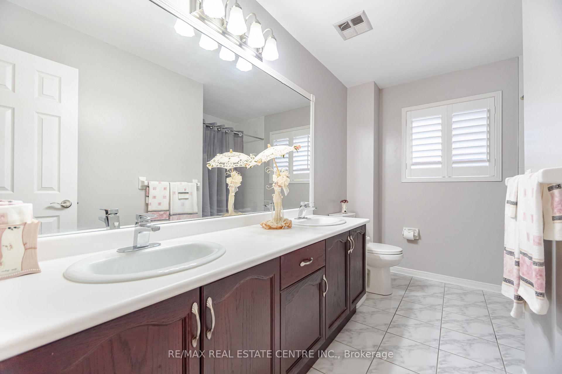 Photo 46 of 126 Eagleridge Drive, Brampton, Sandringham-Wellington — HOMEH