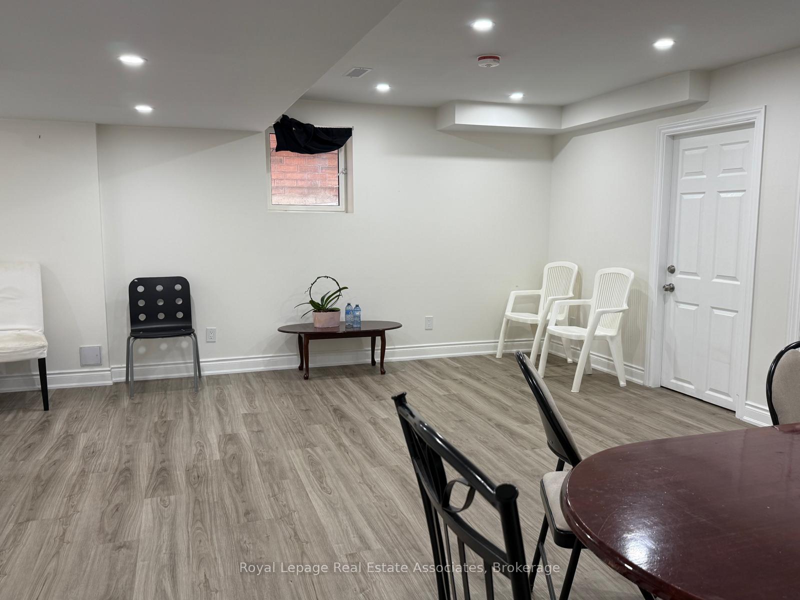 Photo 13 of 7 Lavallee Crescent, Brampton, Credit Valley — HOMEH