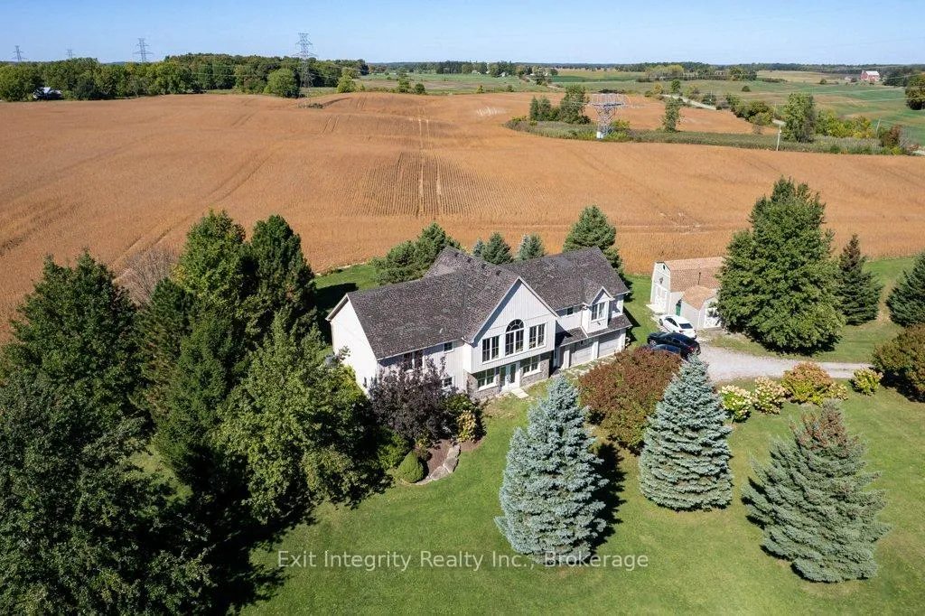 Photo 3 of 407 Harrisburg Road, Hamilton, Rural Flamborough — HOMEH