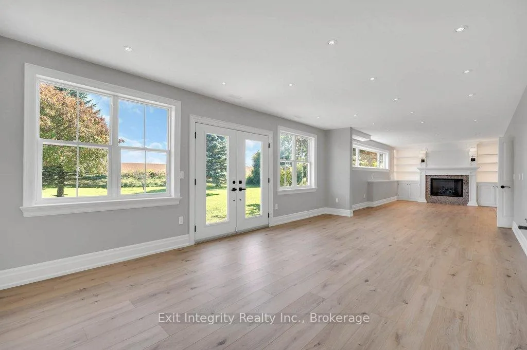 Photo 39 of 407 Harrisburg Road, Hamilton, Rural Flamborough — HOMEH