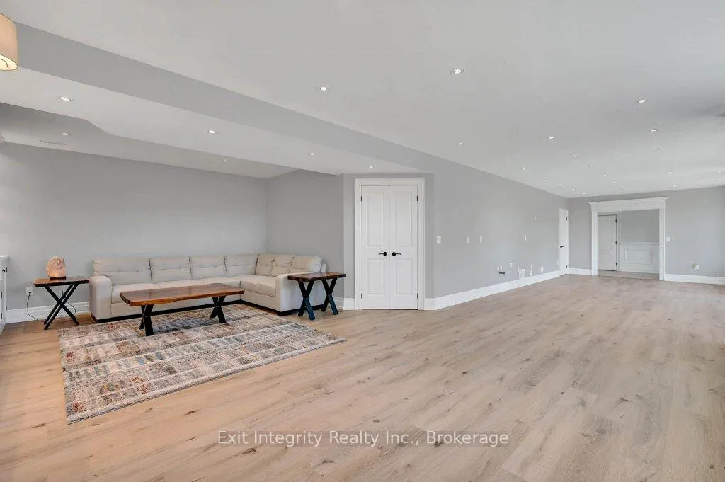 Photo 50 of 407 Harrisburg Road, Hamilton, Rural Flamborough — HOMEH