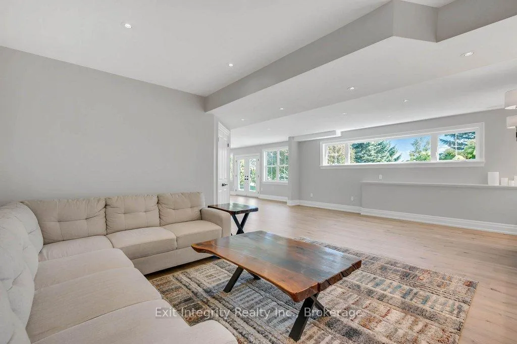 Photo 64 of 407 Harrisburg Road, Hamilton, Rural Flamborough — HOMEH
