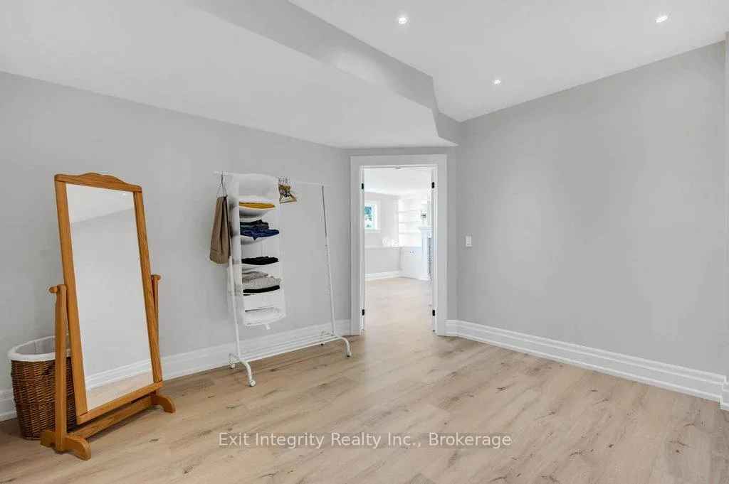 Photo 69 of 407 Harrisburg Road, Hamilton, Rural Flamborough — HOMEH