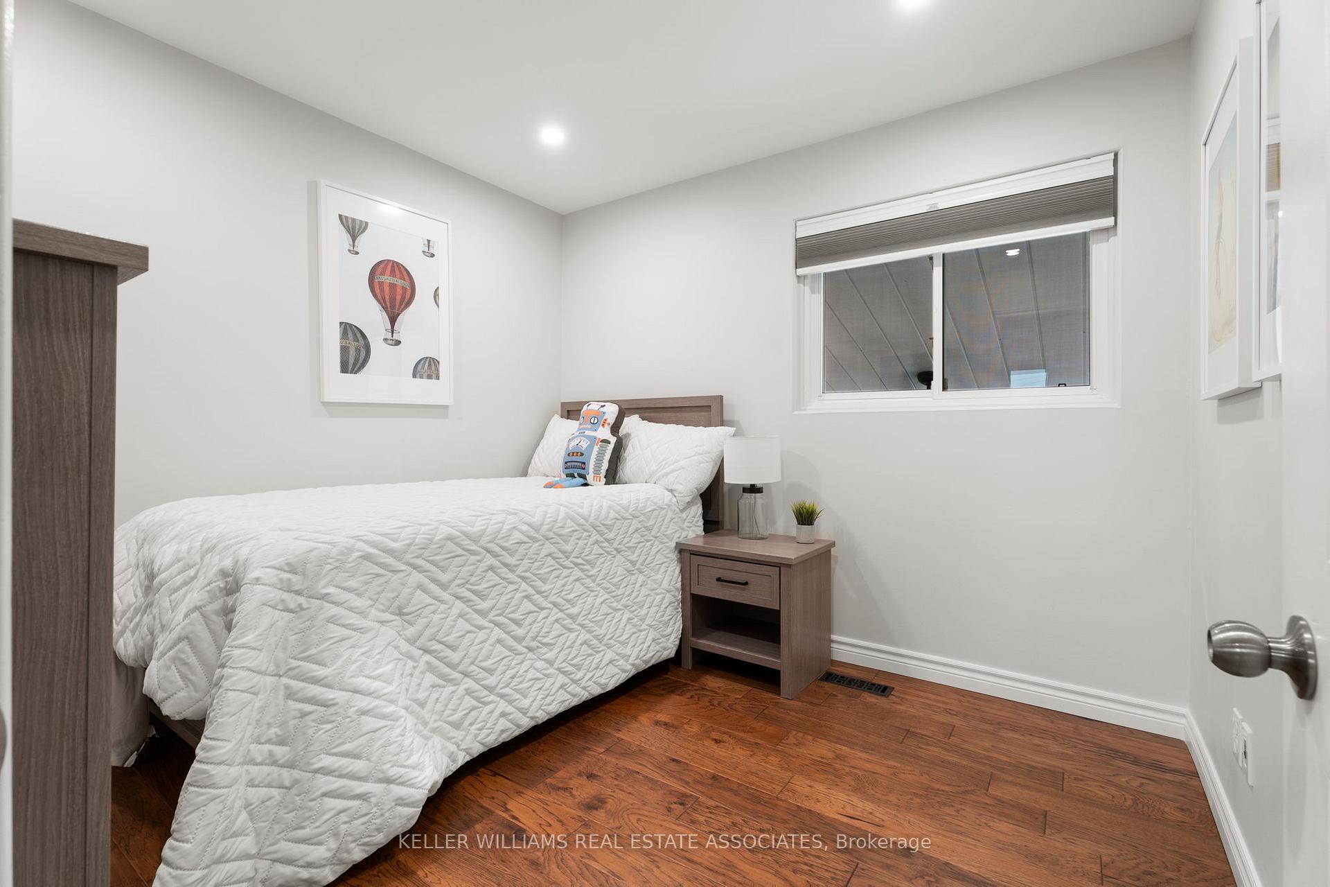 Photo 17 of 14 Moultrey Crescent, Halton Hills, Georgetown — HOMEH
