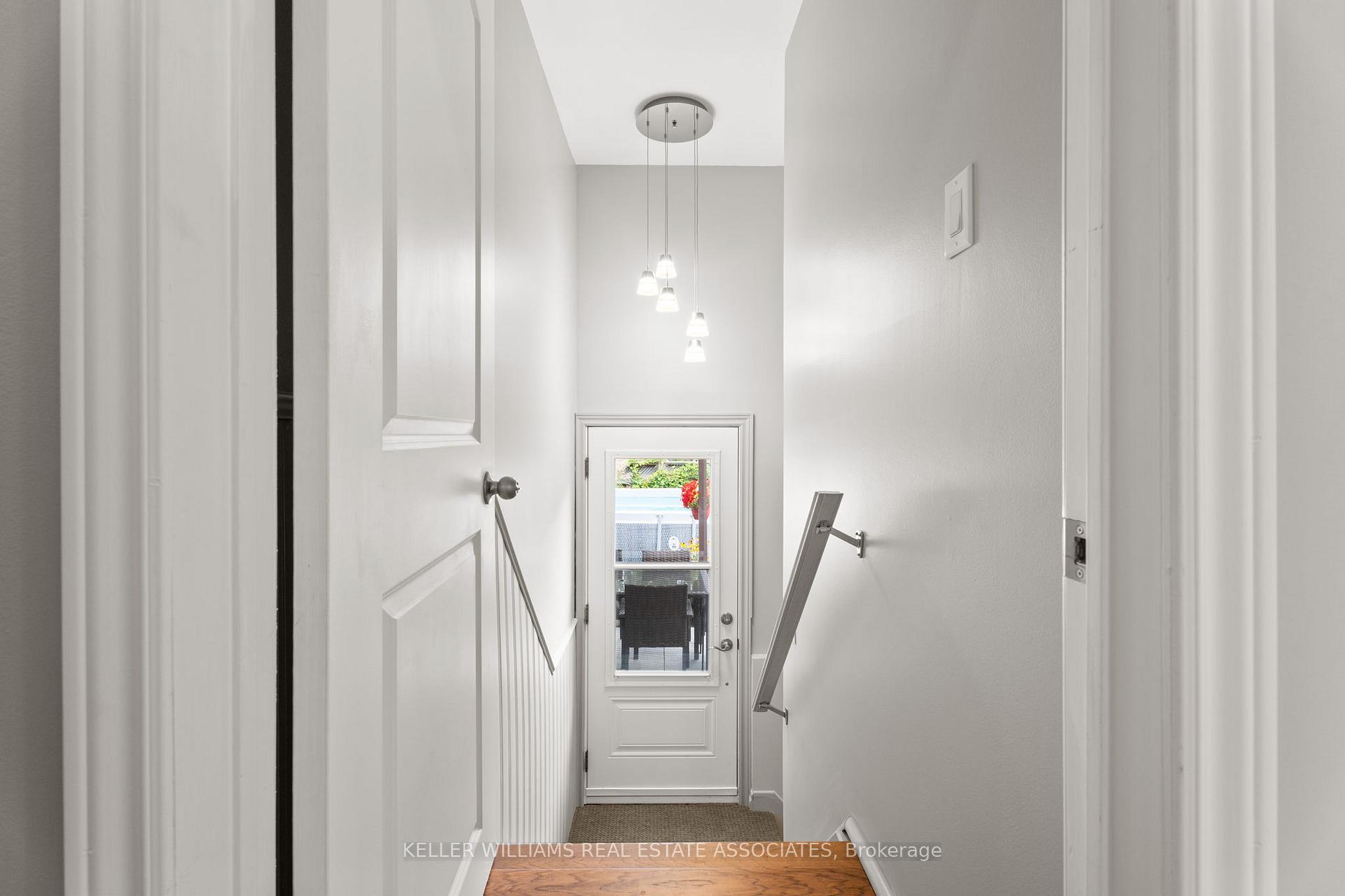 Photo 19 of 14 Moultrey Crescent, Halton Hills, Georgetown — HOMEH