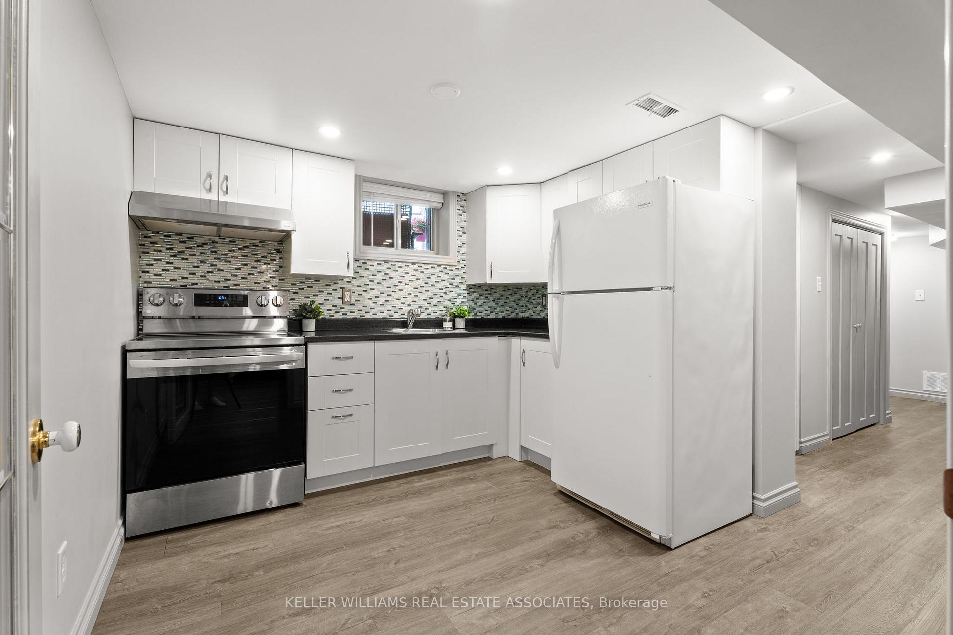 Photo 23 of 14 Moultrey Crescent, Halton Hills, Georgetown — HOMEH