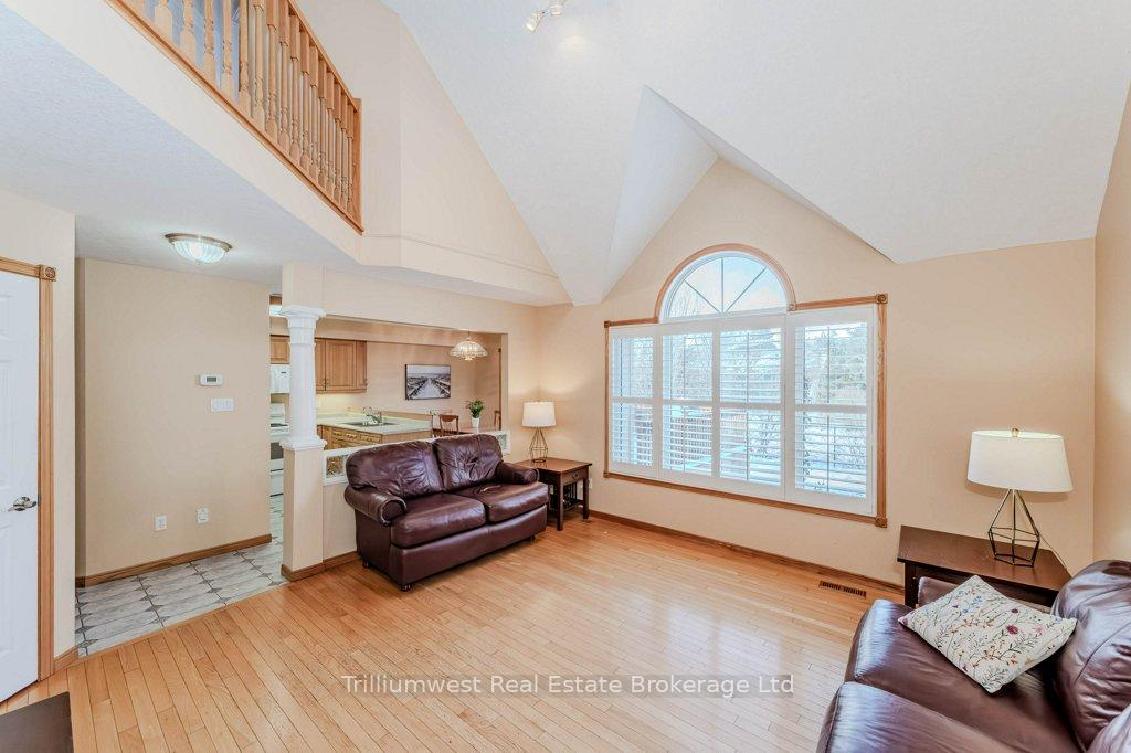 Photo 9 of 32 Camm Crescent, Guelph, Pineridge/Westminster Woods — HOMEH