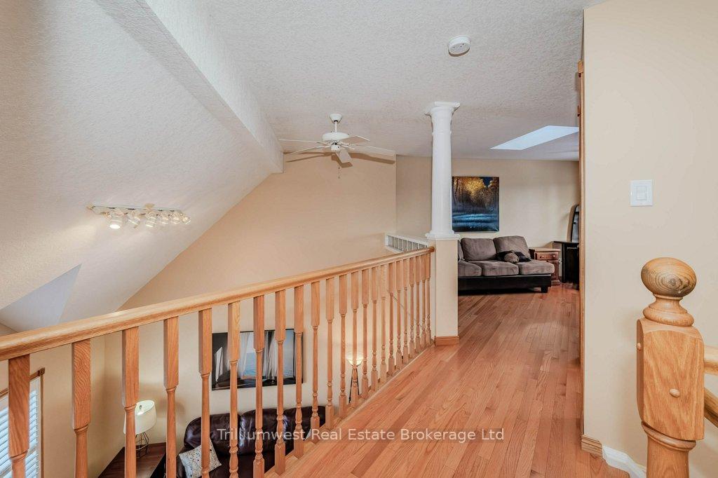 Photo 16 of 32 Camm Crescent, Guelph, Pineridge/Westminster Woods — HOMEH