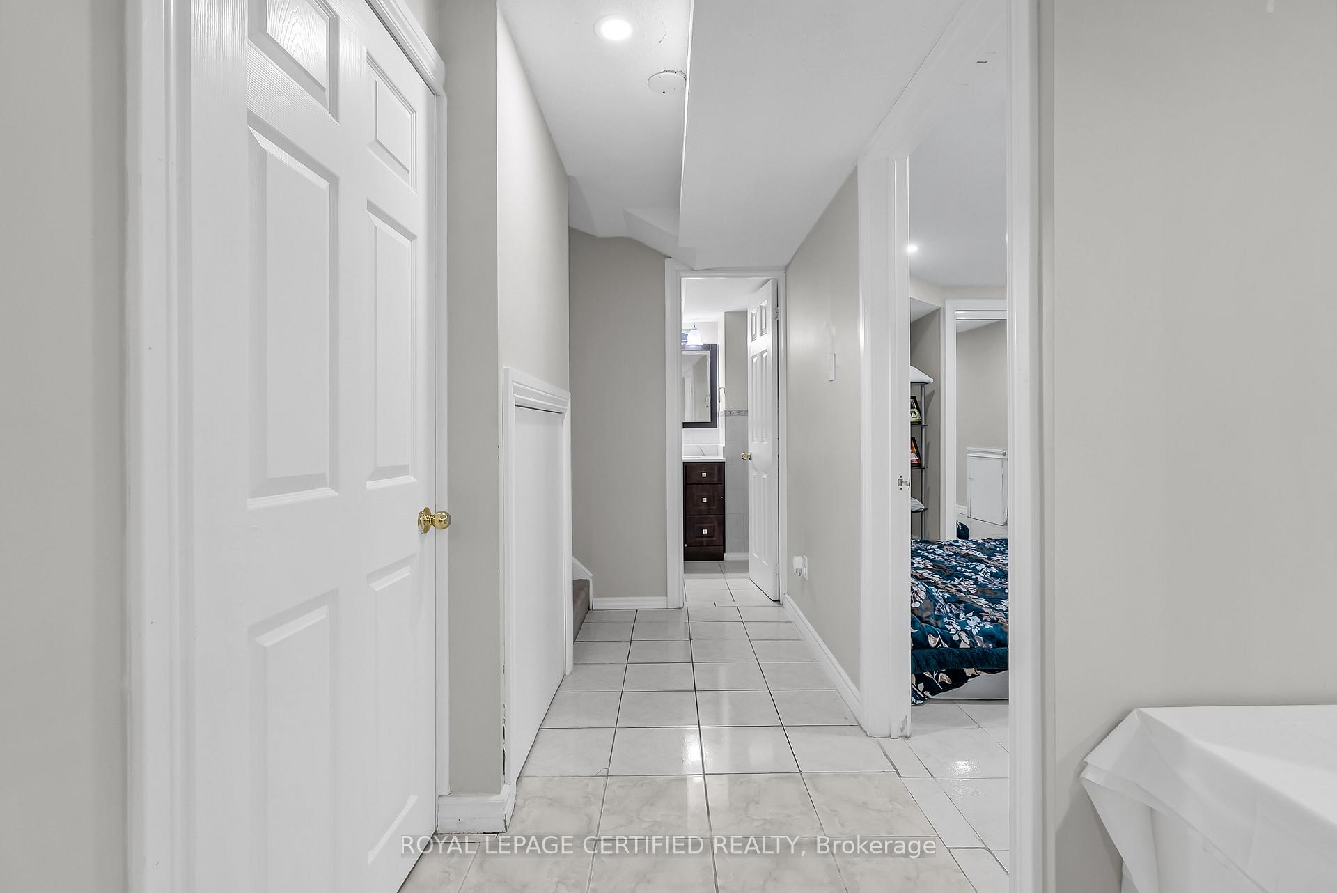 Photo 34 of 61 Cranberry Crescent, Brampton, Fletcher's Creek South — HOMEH
