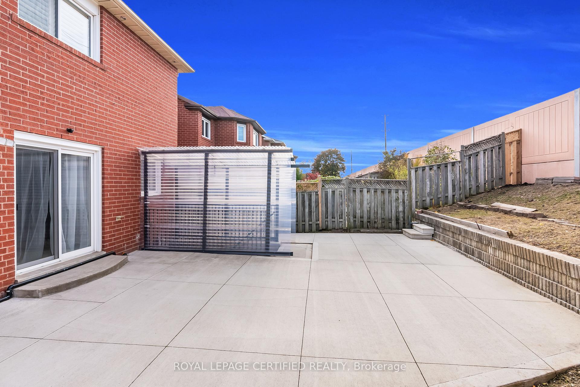 Photo 42 of 61 Cranberry Crescent, Brampton, Fletcher's Creek South — HOMEH