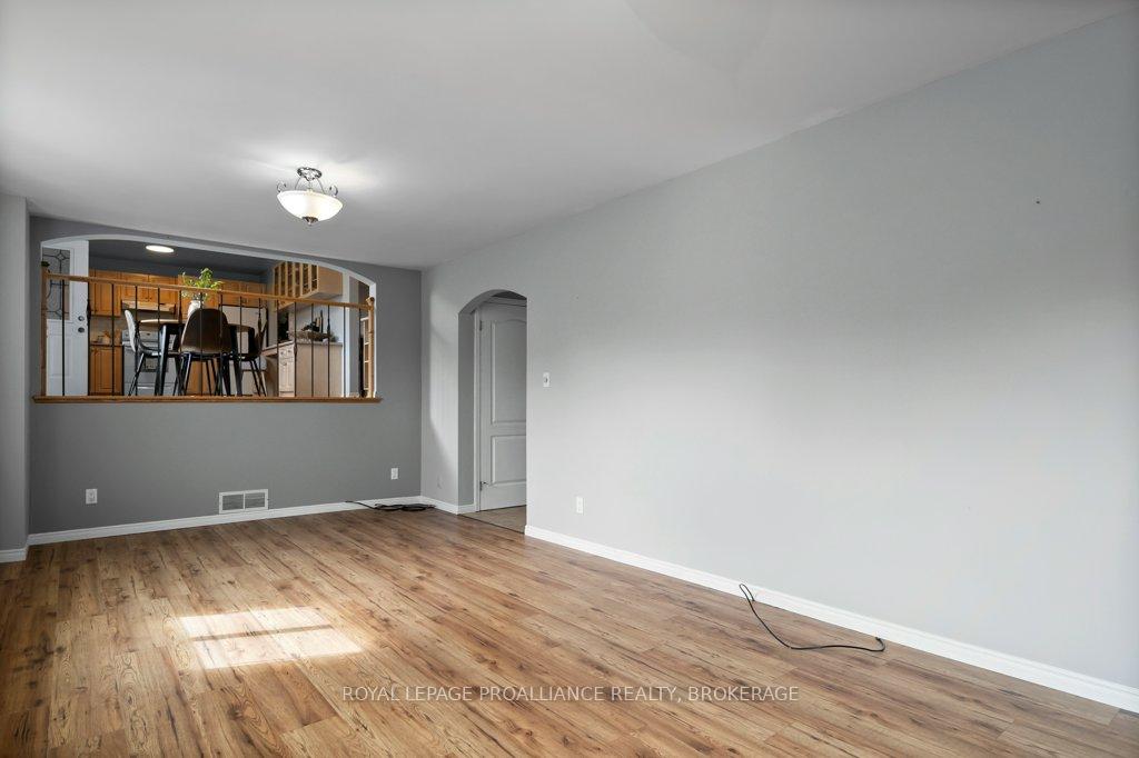 Photo 8 of 4608 Wilmer Road, Frontenac, Frontenac South — HOMEH