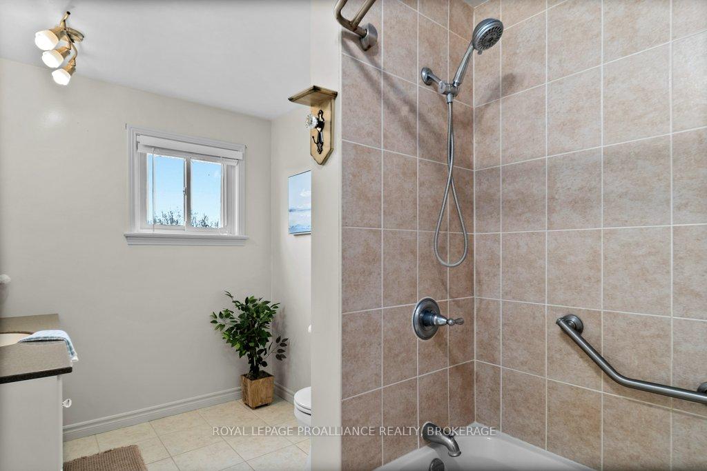Photo 24 of 4608 Wilmer Road, Frontenac, Frontenac South — HOMEH
