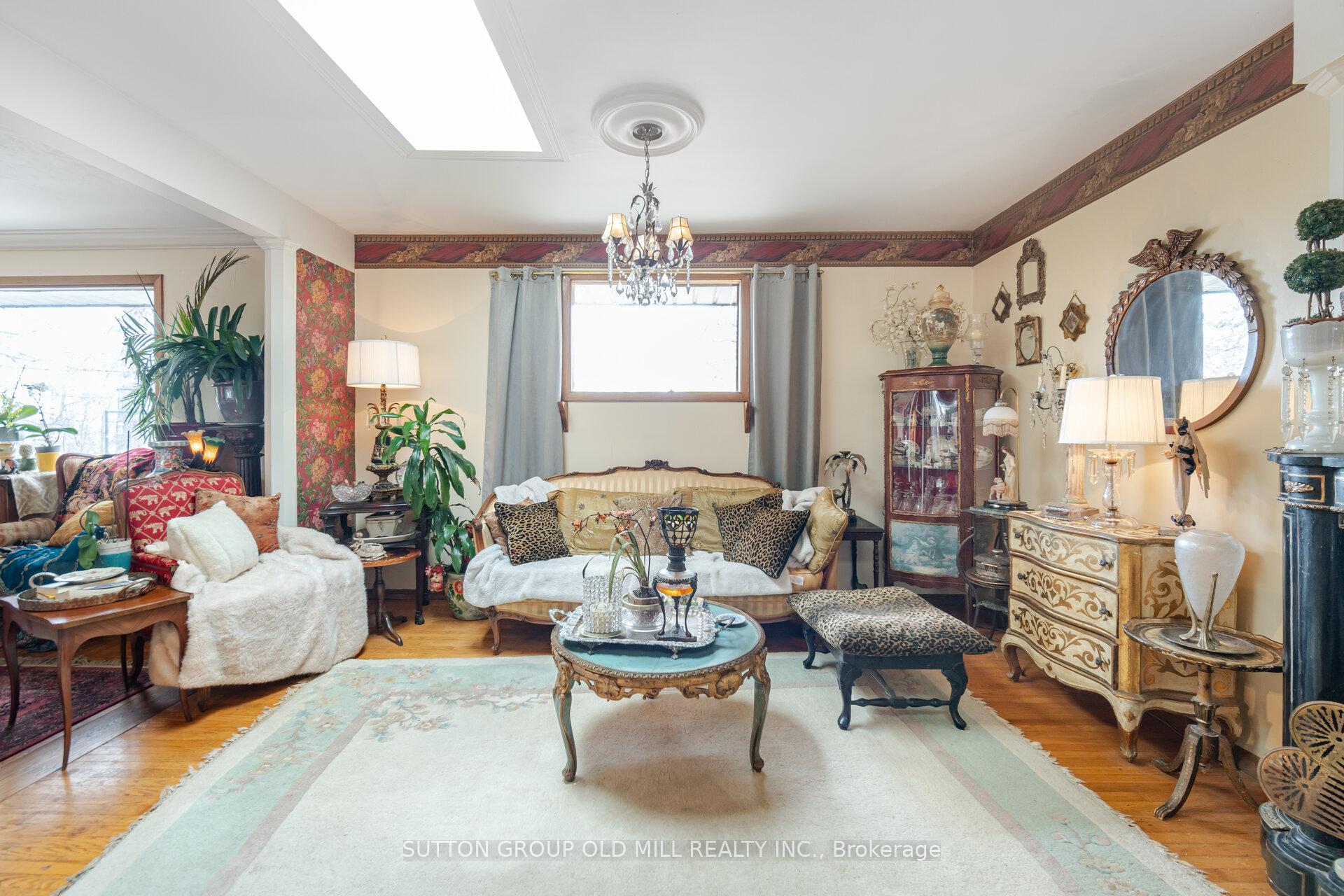 Photo 10 of 45 Regent Street, Guelph, St. George's — HOMEH