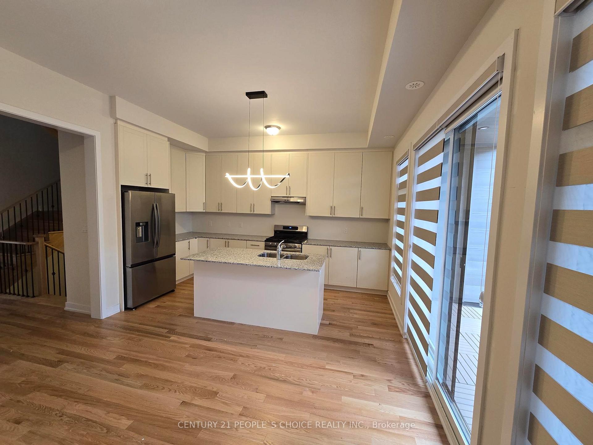 Photo 4 of 3079 Meadowridge Drive, Oakville, Joshua Meadows — HOMEH