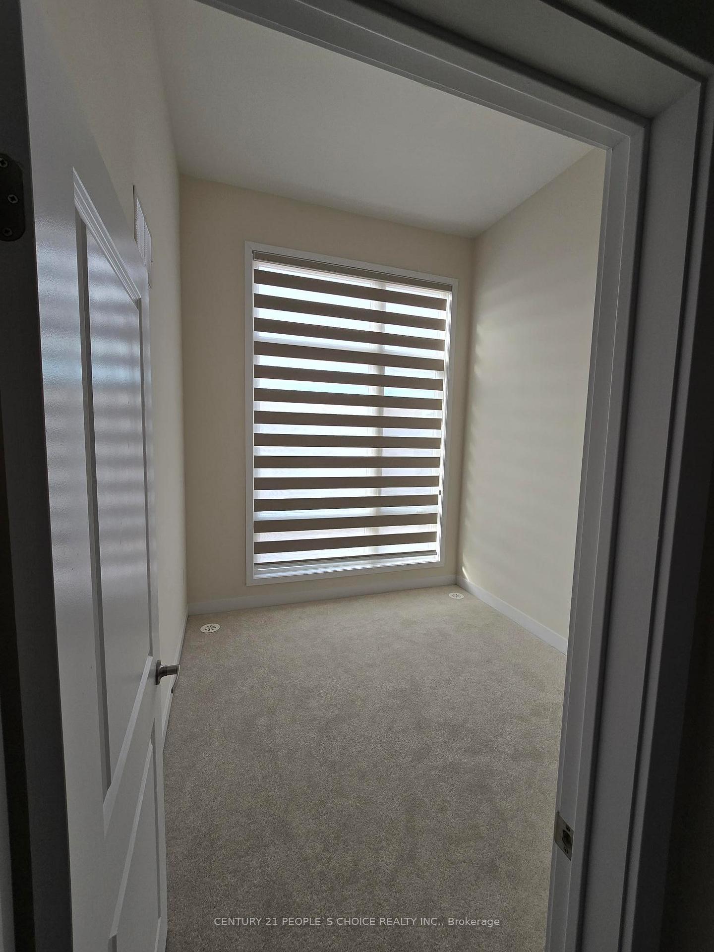 Photo 5 of 3079 Meadowridge Drive, Oakville, Joshua Meadows — HOMEH
