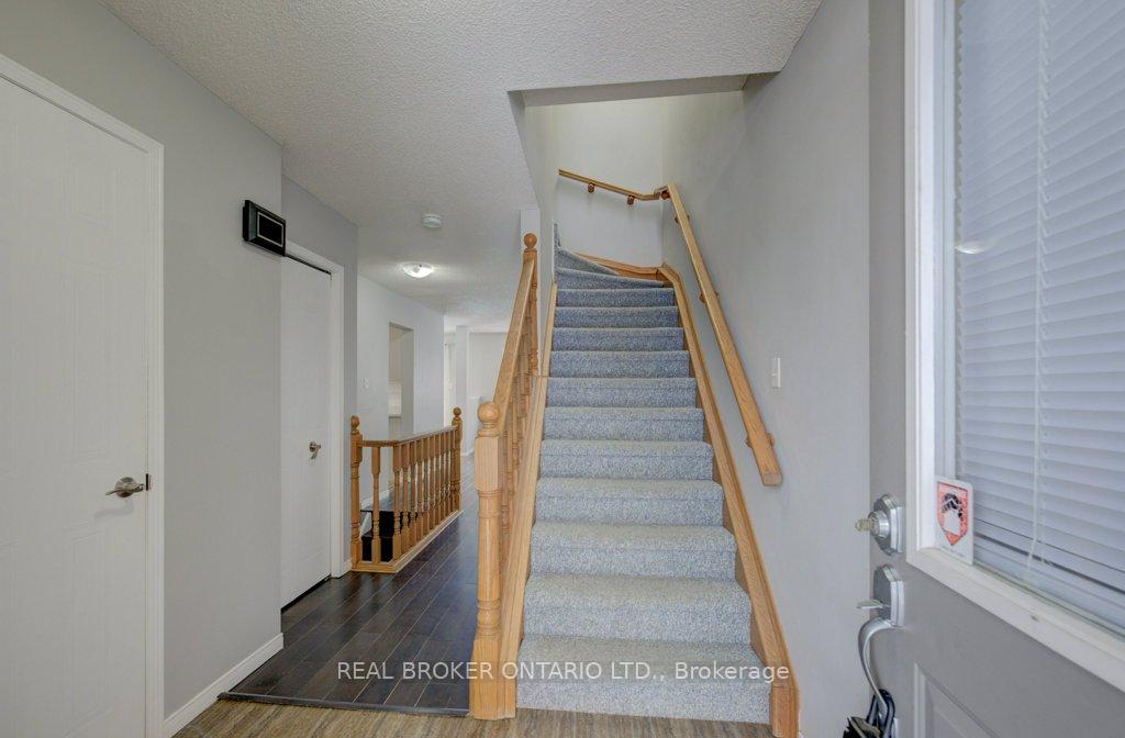 Photo 4 of 140 Poplar Drive, Cambridge — HOMEH
