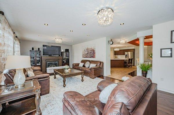 Photo 11 of 312 Colonial Drive, Guelph, Pineridge/Westminster Woods — HOMEH