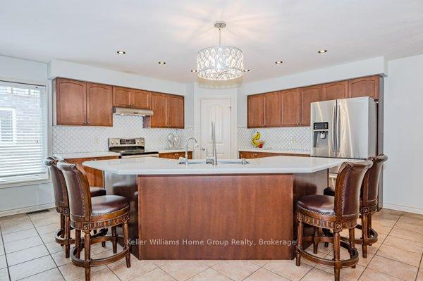 Photo 14 of 312 Colonial Drive, Guelph, Pineridge/Westminster Woods — HOMEH