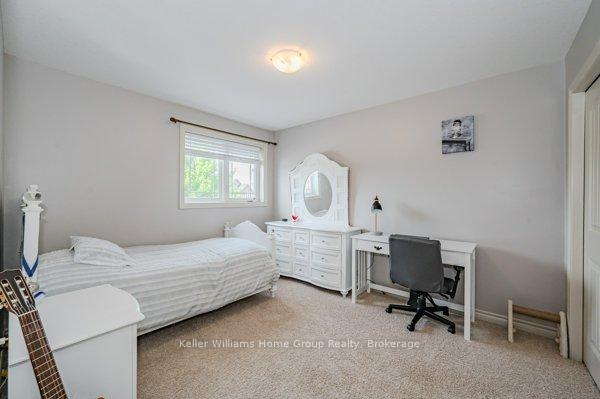 Photo 23 of 312 Colonial Drive, Guelph, Pineridge/Westminster Woods — HOMEH
