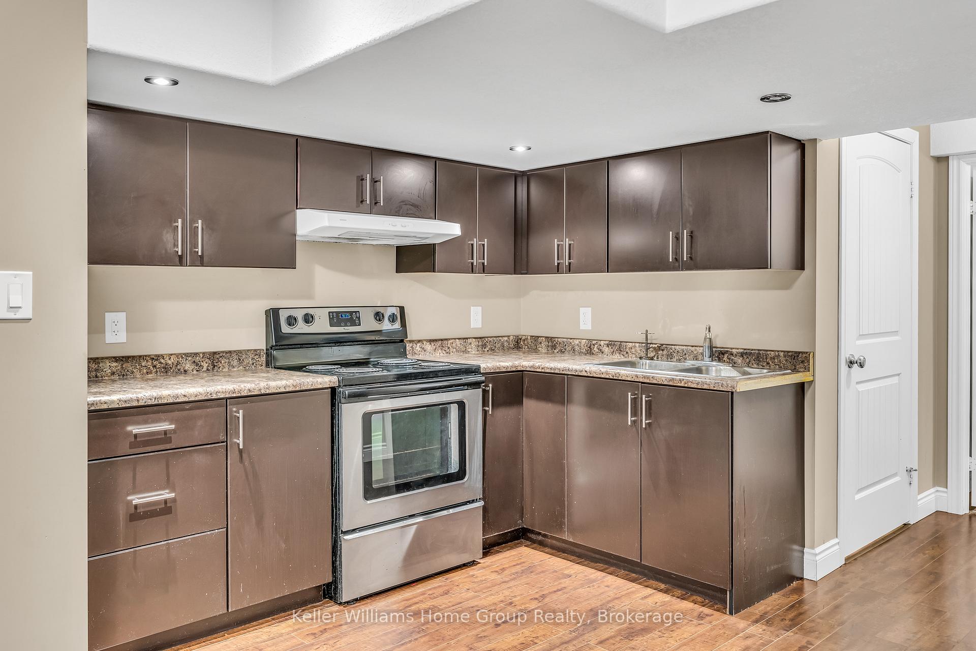 Photo 25 of 312 Colonial Drive, Guelph, Pineridge/Westminster Woods — HOMEH