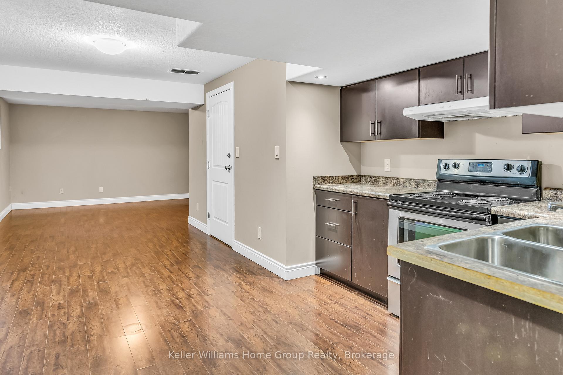Photo 34 of 312 Colonial Drive, Guelph, Pineridge/Westminster Woods — HOMEH