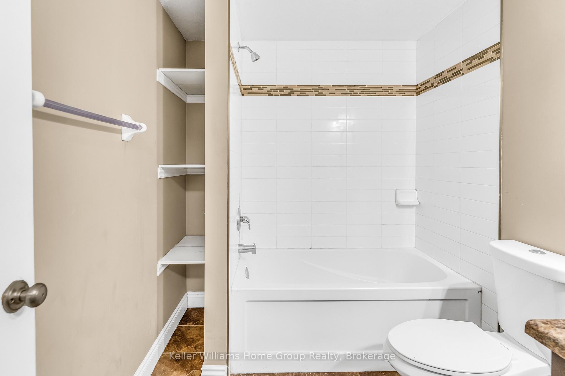 Photo 39 of 312 Colonial Drive, Guelph, Pineridge/Westminster Woods — HOMEH