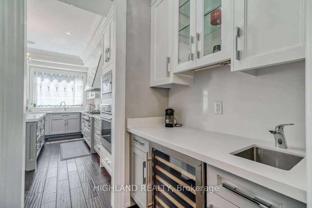 Photo 7 of 150 Oliver Place, Oakville, College Park — HOMEH