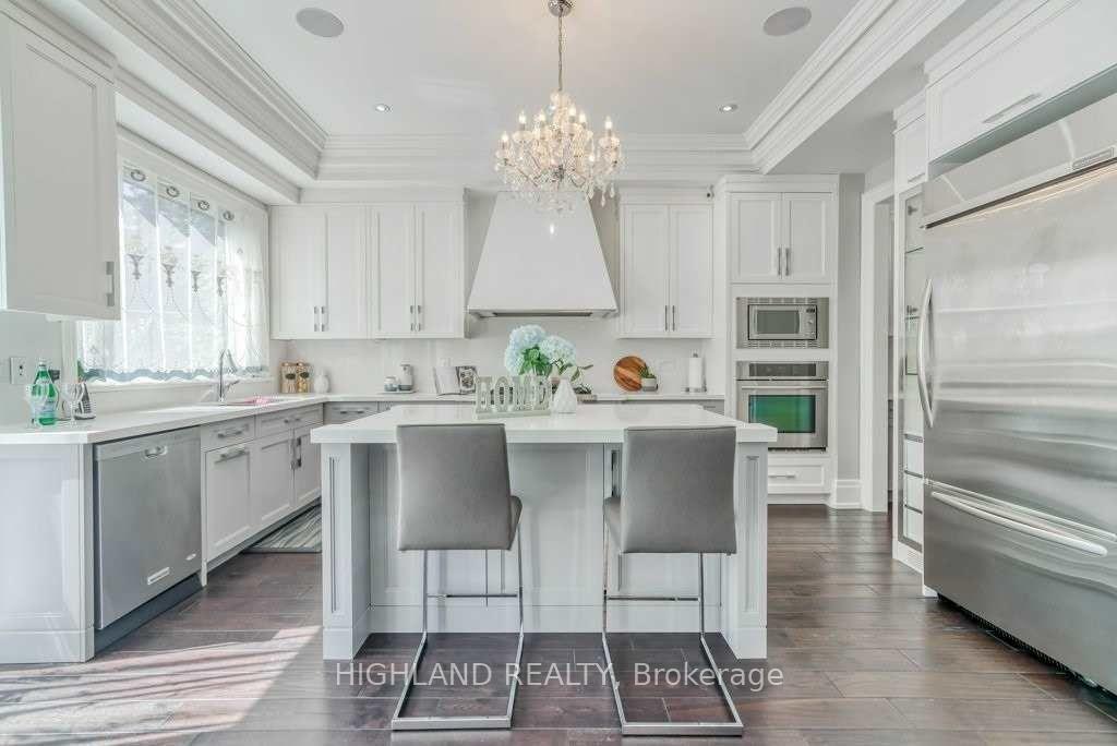 Photo 8 of 150 Oliver Place, Oakville, College Park — HOMEH