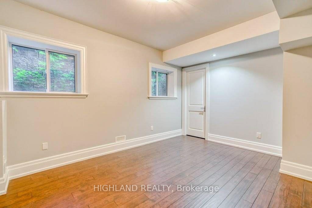 Photo 32 of 150 Oliver Place, Oakville, College Park — HOMEH