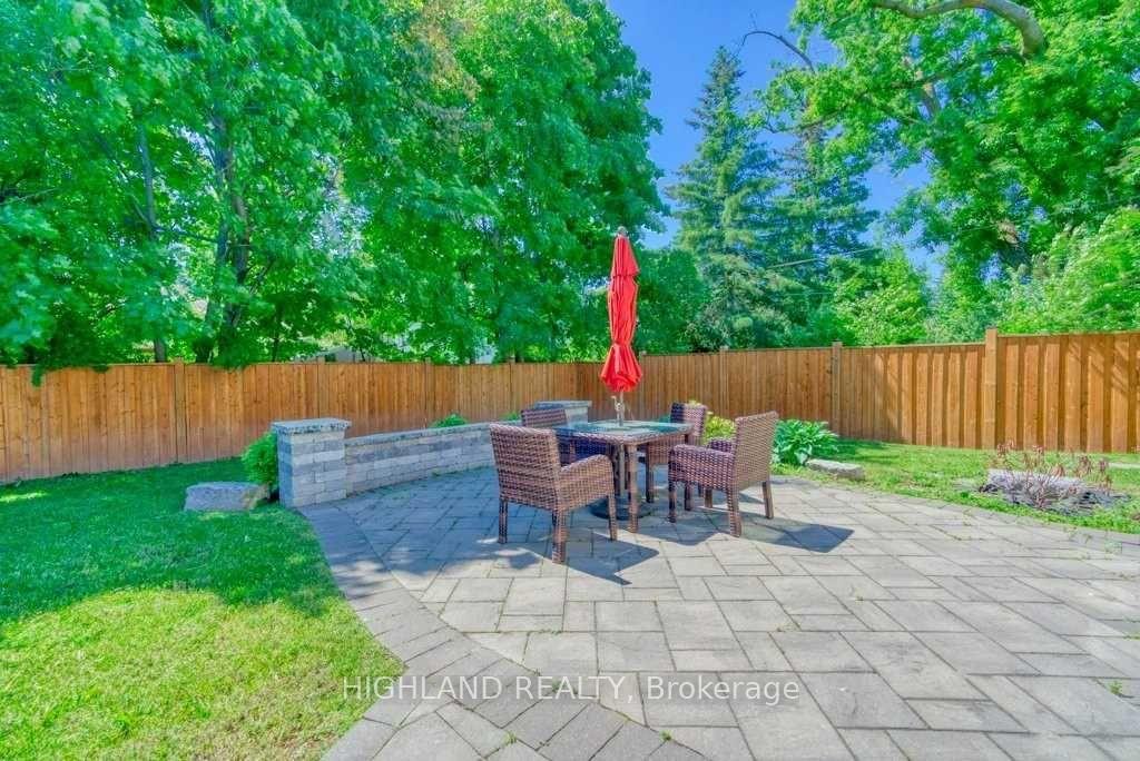 Photo 33 of 150 Oliver Place, Oakville, College Park — HOMEH