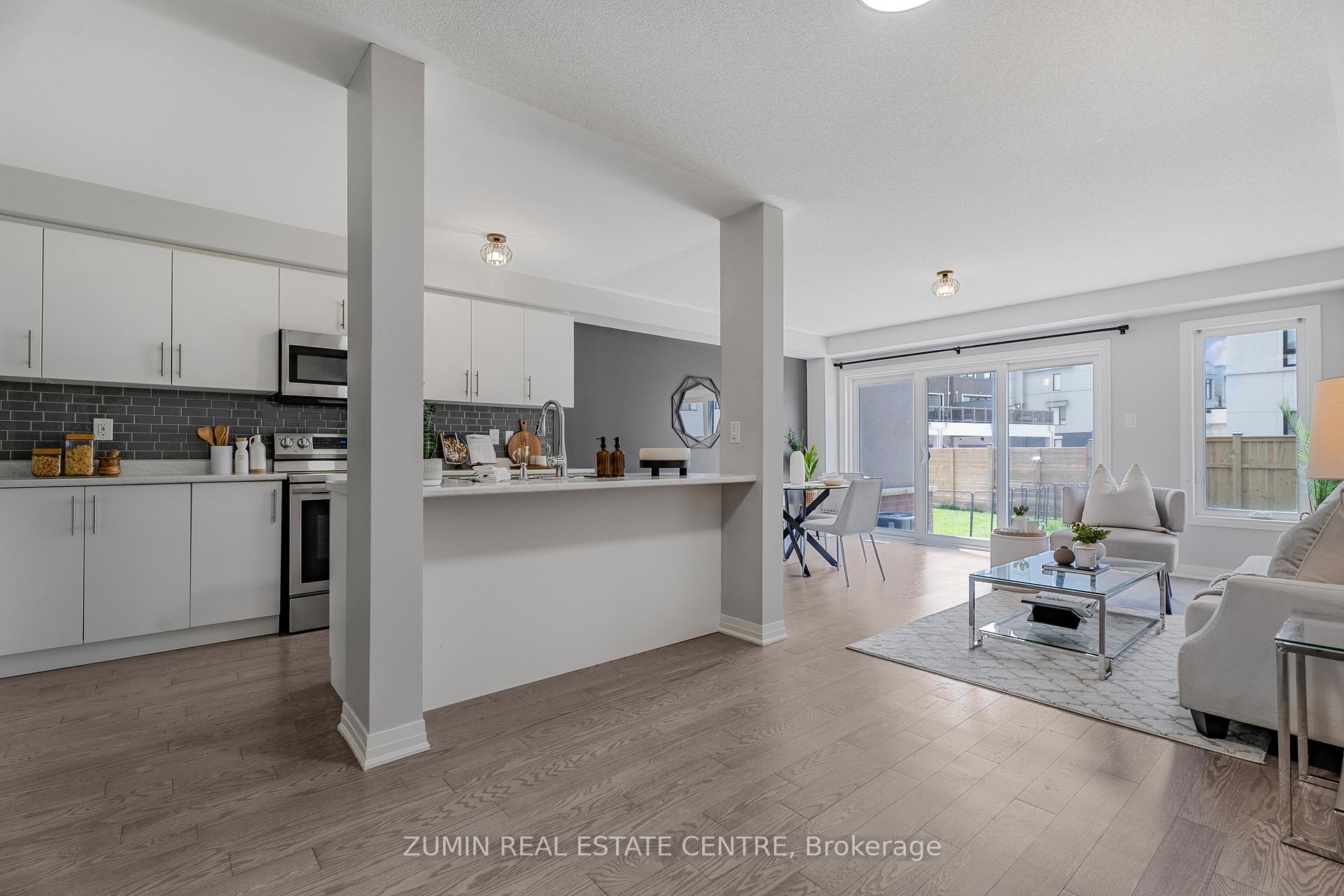 Photo 12 of 20 Sailors Landing Drive, Clarington, Bowmanville — HOMEH