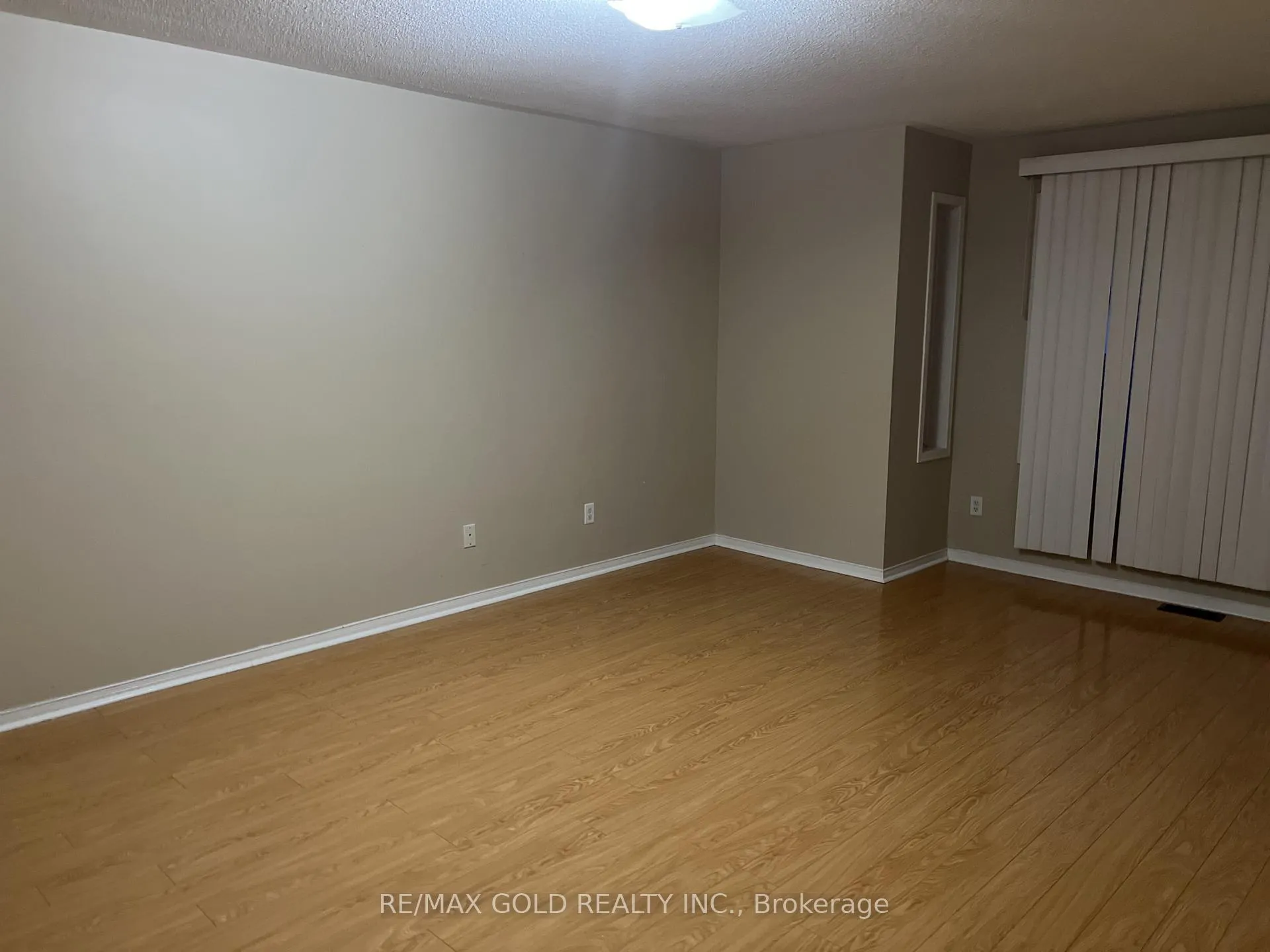 Photo 19 of Unit Upper, 138 Degrassi Cove Circle, Brampton, Credit Valley — HOMEH