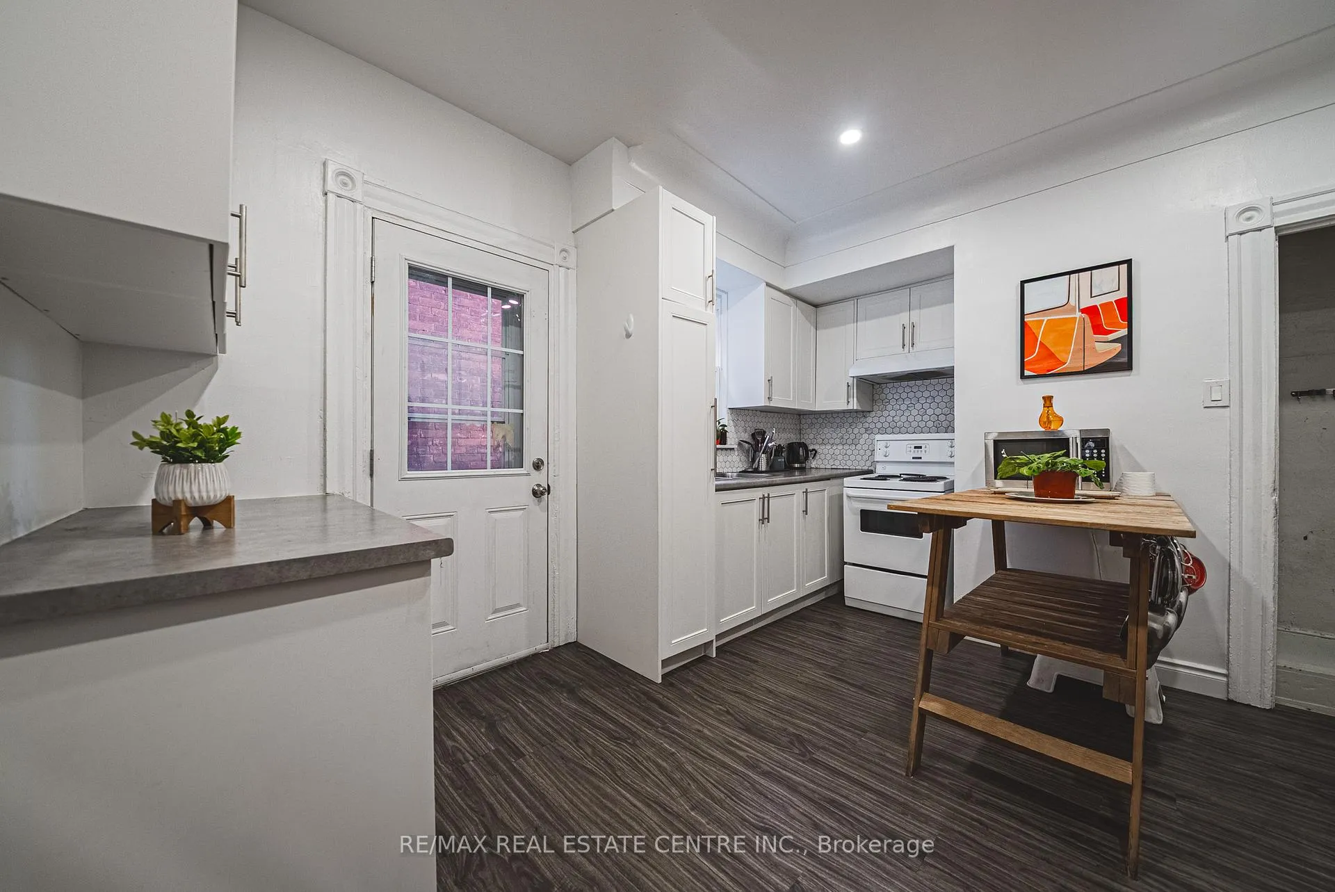 Photo 1 of 215 Mary Street, Hamilton, Beasley — HOMEH