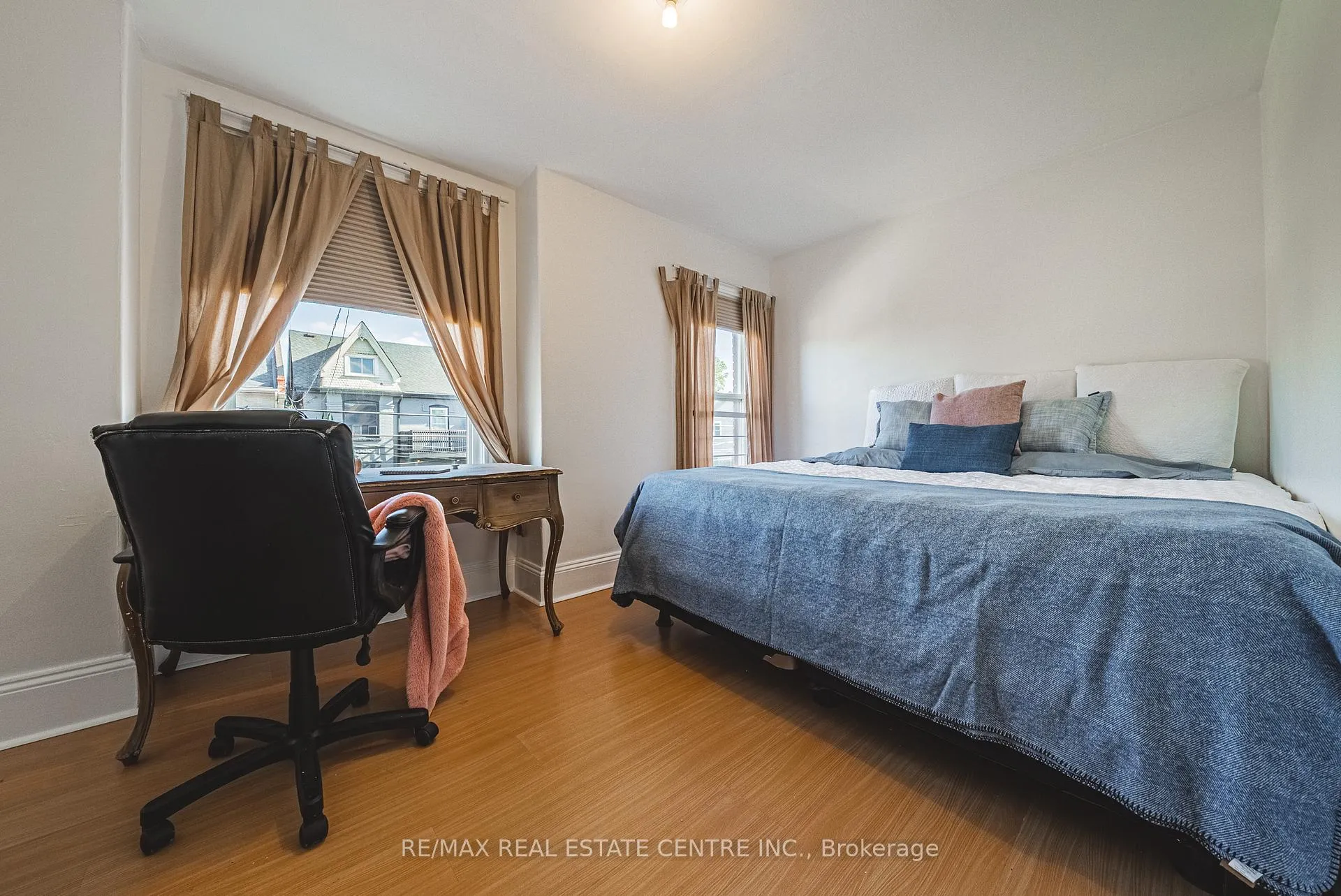 Photo 20 of 215 Mary Street, Hamilton, Beasley — HOMEH
