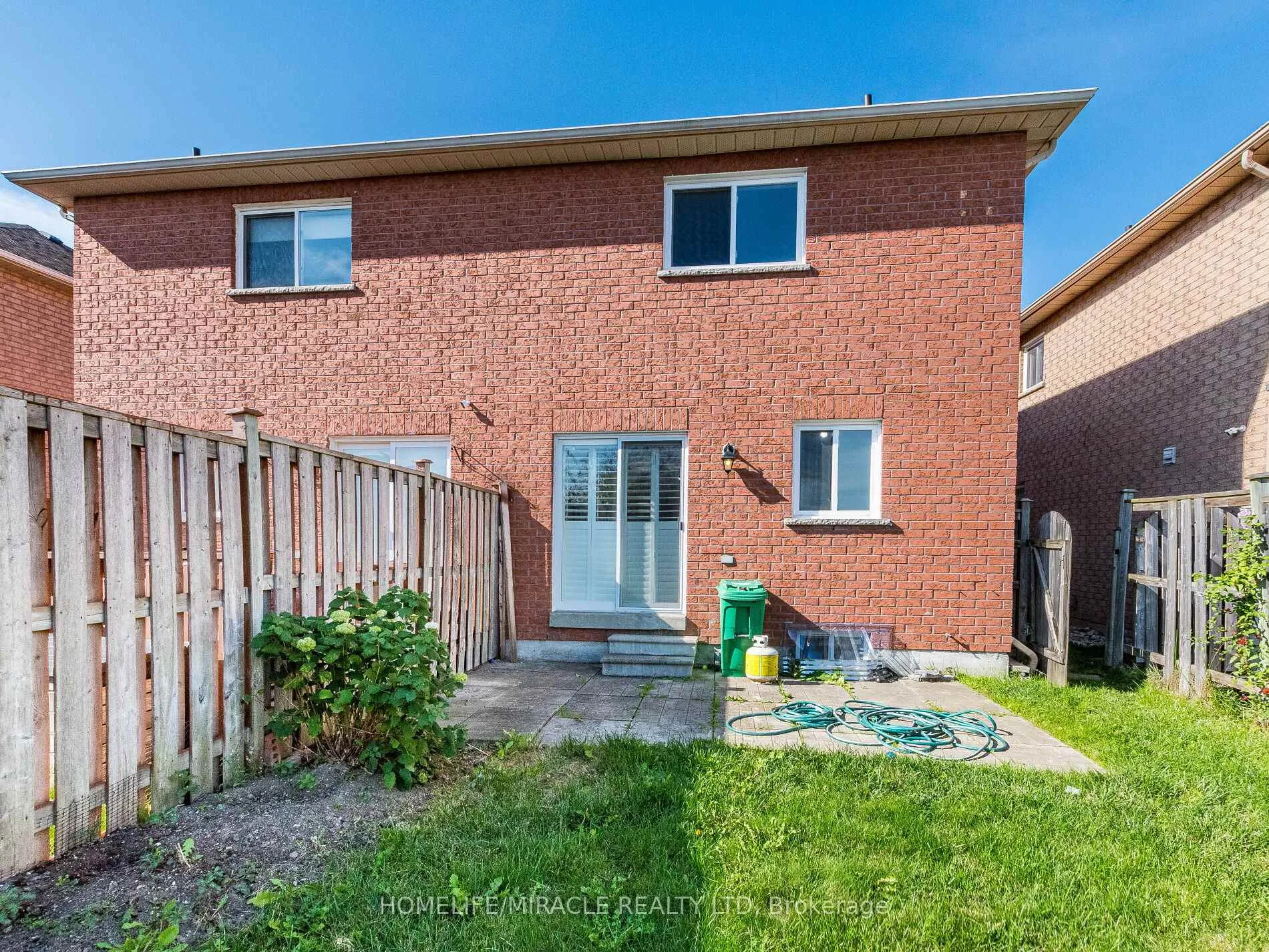 Photo 37 of 55 Native Landing, Brampton, Fletcher's Creek Village — HOMEH