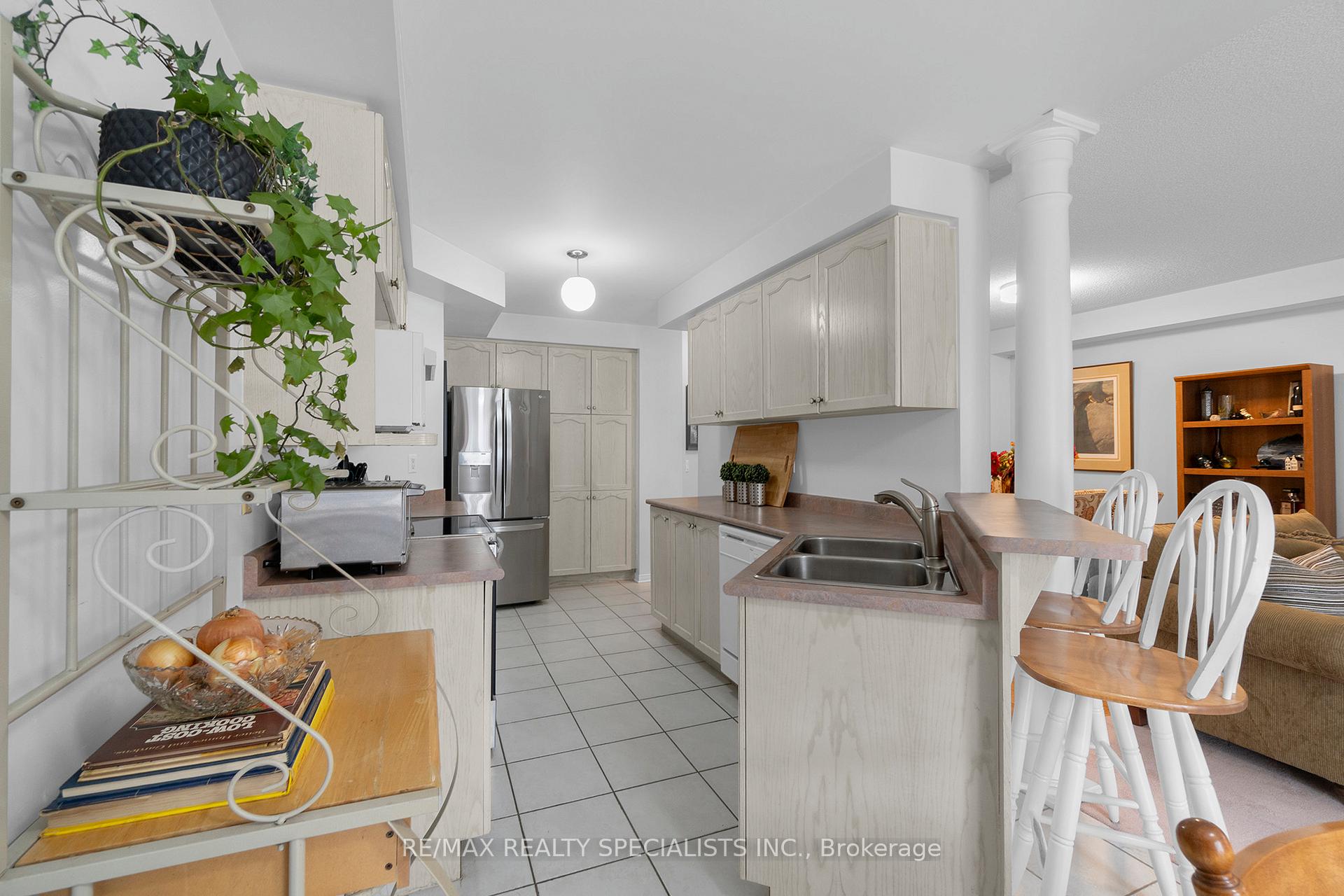 Photo 16 of 104 Hanton Crescent, Caledon, Bolton East — HOMEH