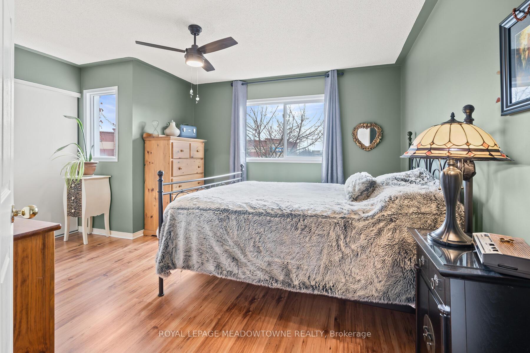 Photo 22 of 17 Emslie Street, Halton Hills, Georgetown — HOMEH