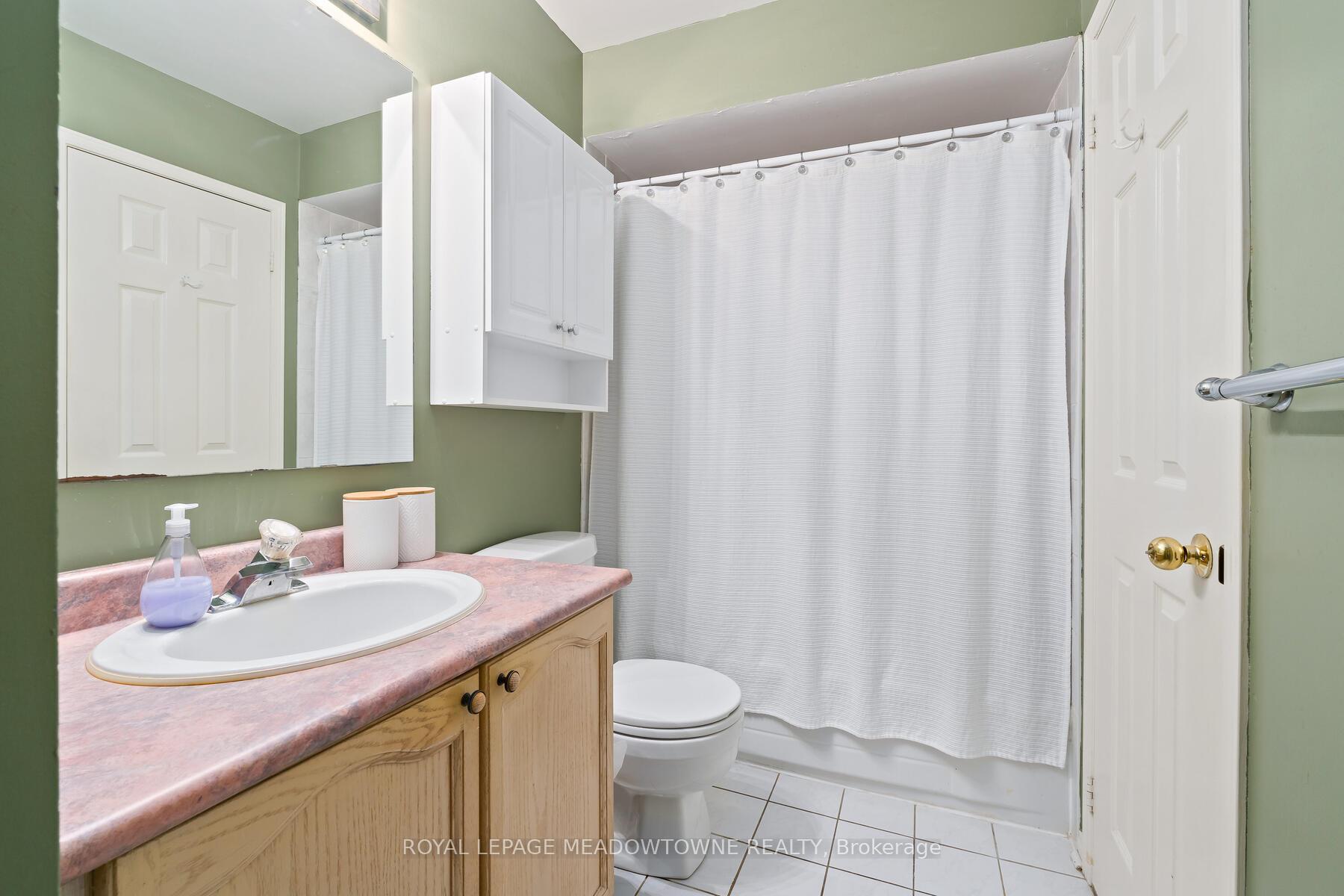 Photo 27 of 17 Emslie Street, Halton Hills, Georgetown — HOMEH