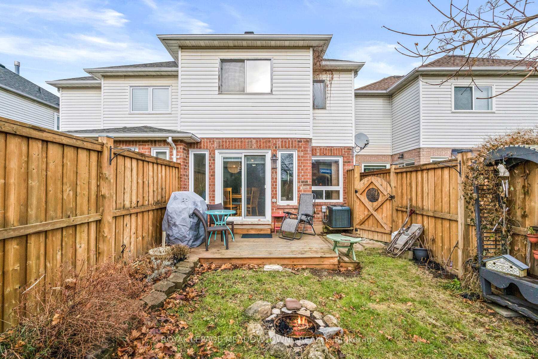 Photo 34 of 17 Emslie Street, Halton Hills, Georgetown — HOMEH