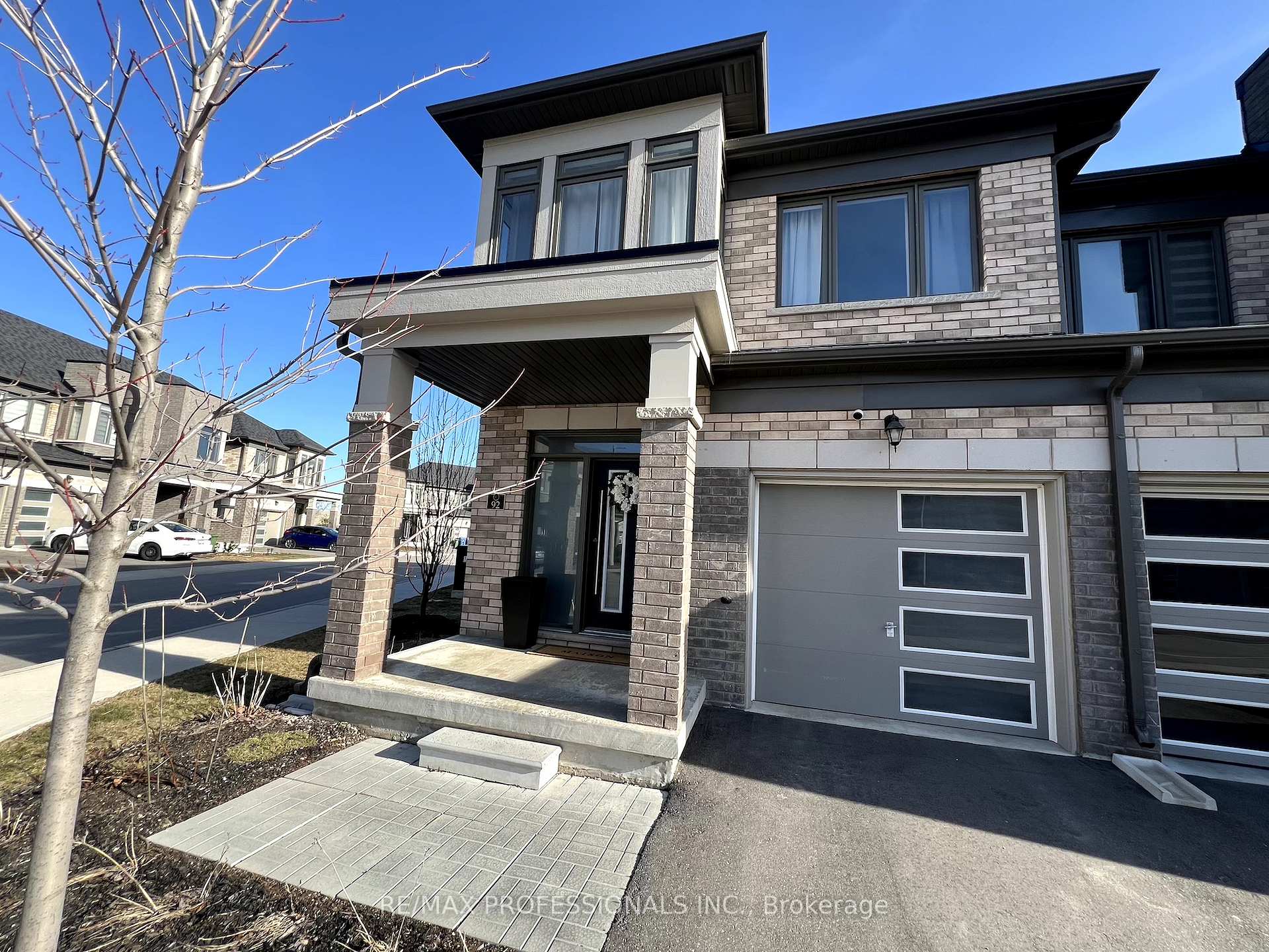 Photo 1 of Unit 92, 166 Deerpath Drive, Guelph, Willow West/Sugarbush/West Acres — HOMEH