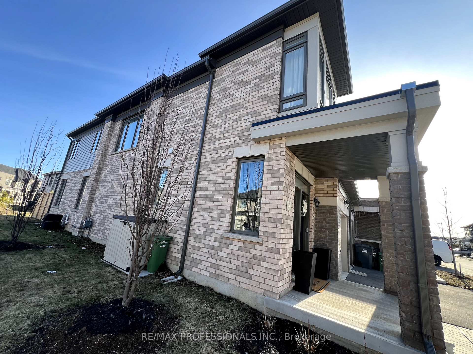Photo 2 of Unit 92, 166 Deerpath Drive, Guelph, Willow West/Sugarbush/West Acres — HOMEH