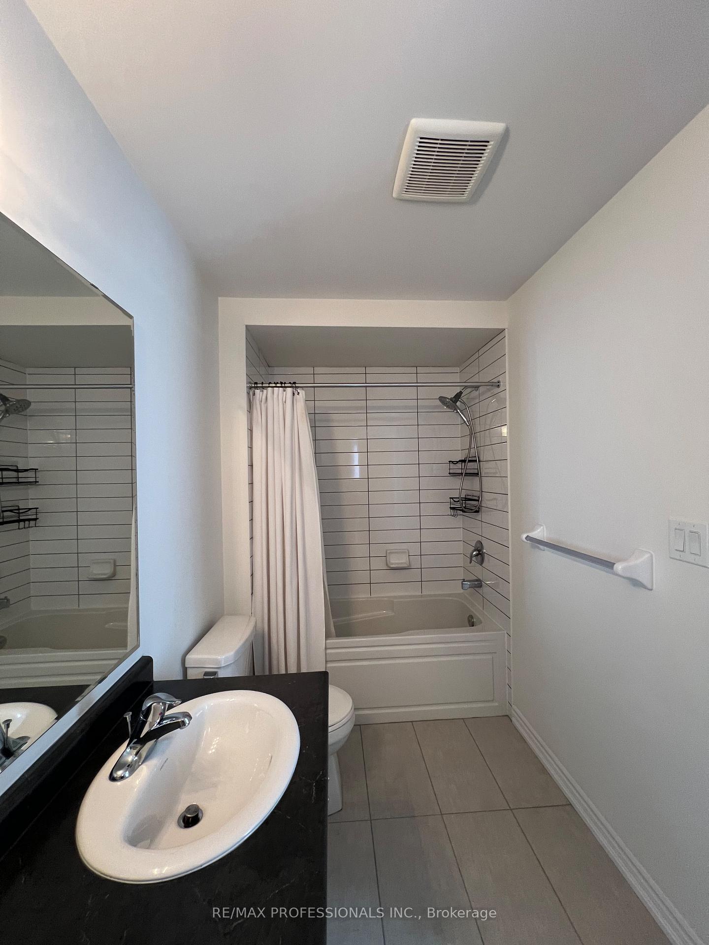 Photo 34 of Unit 92, 166 Deerpath Drive, Guelph, Willow West/Sugarbush/West Acres — HOMEH