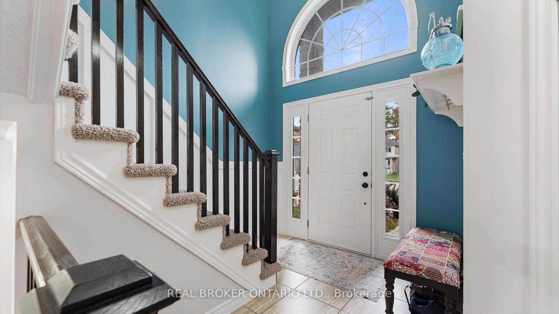 Photo 3 of 211 Maple Bush Drive, Cambridge, Little's Corners — HOMEH
