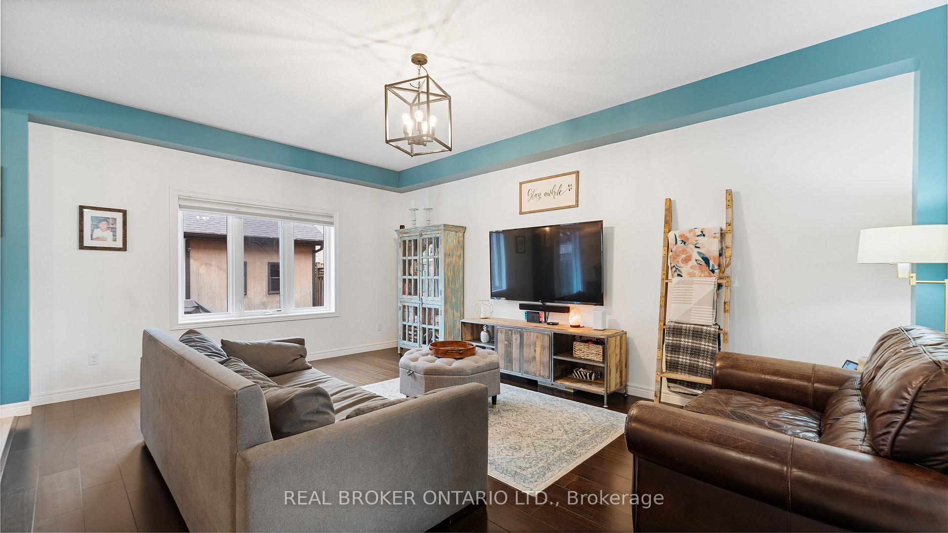 Photo 6 of 211 Maple Bush Drive, Cambridge, Little's Corners — HOMEH