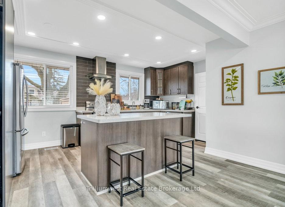 Photo 1 of 29 Golfview Road, Guelph, Victoria North — HOMEH